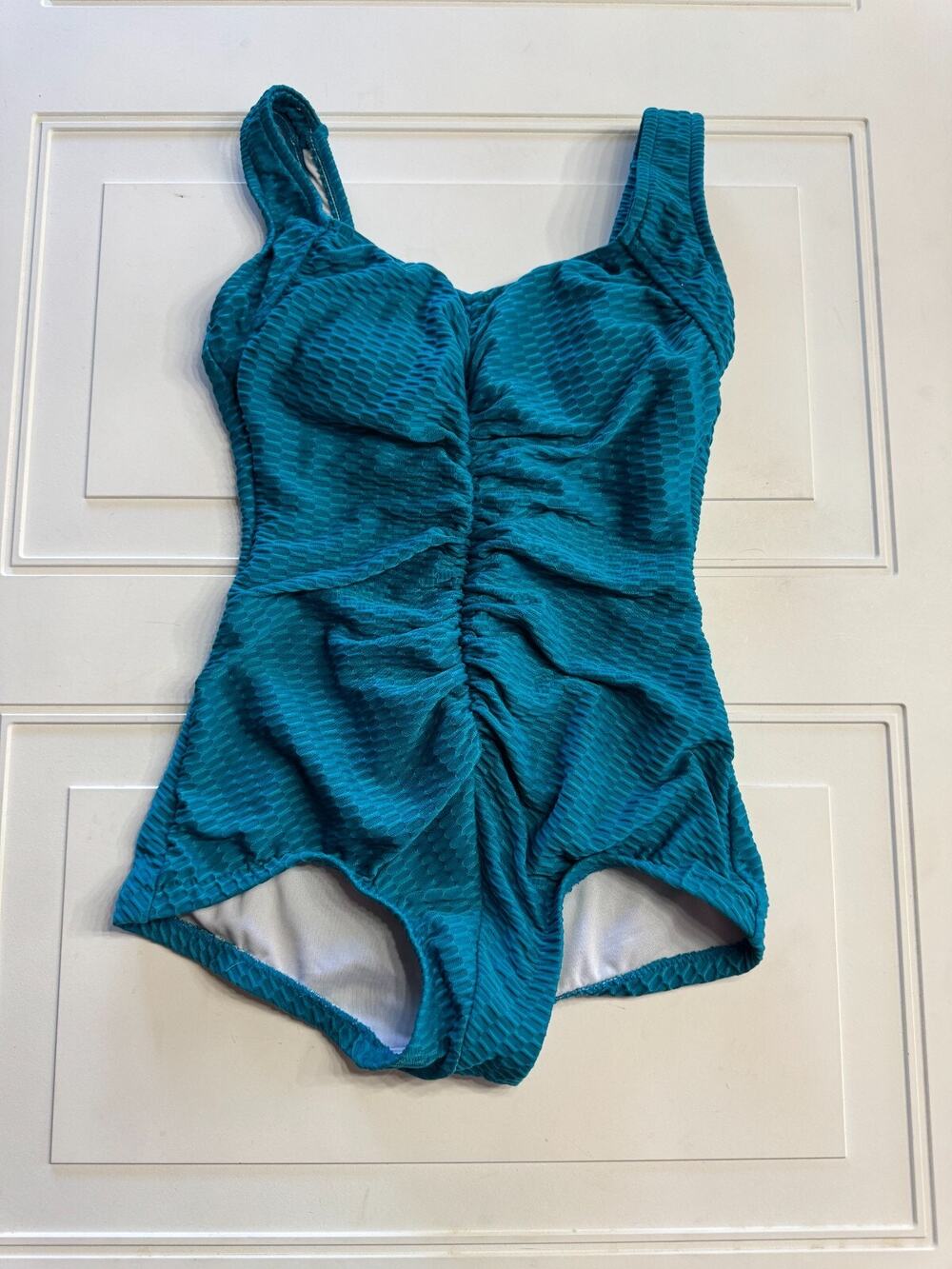 Maxine of Hollywood Womens Sz 6 Textured Front Ruched One Piece Swimsuit Blue
